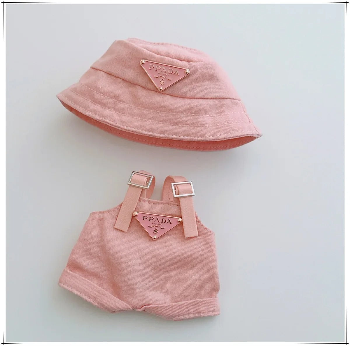 Stylish Outfit Set for Labubu Figure – Bucket Hat & Overalls ImLabubu